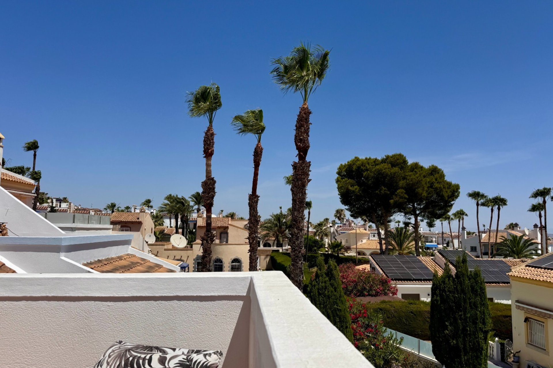 Resale - Villa - Villamartín