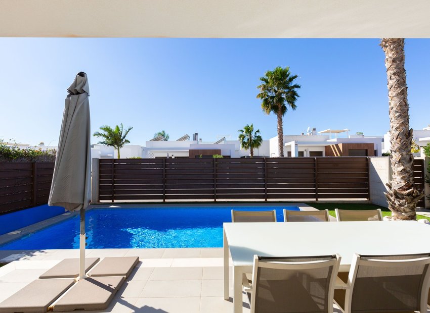 Resale - Villa - Vistabella