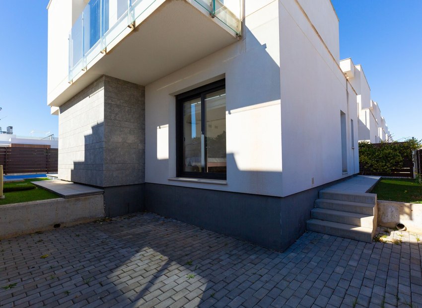 Resale - Villa - Vistabella