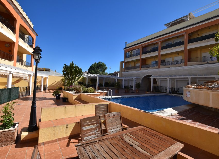 Reventa - Apartamento / piso - Algorfa