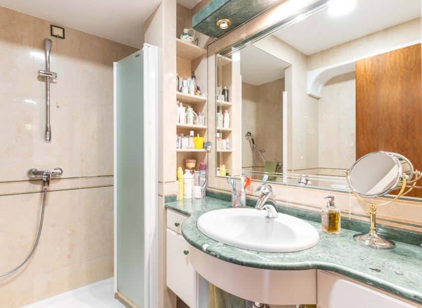 Reventa - Apartamento / piso - Alicante - Center