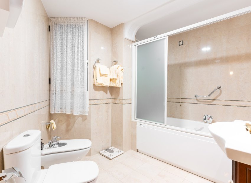 Reventa - Apartamento / piso - Alicante - Center
