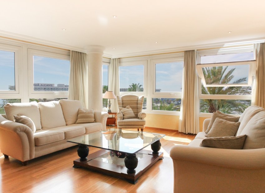 Reventa - Apartamento / piso - Alicante - - Centro  -