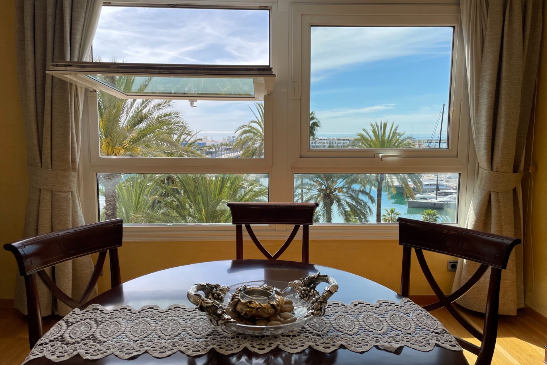 Reventa - Apartamento / piso - Alicante - - Centro  -