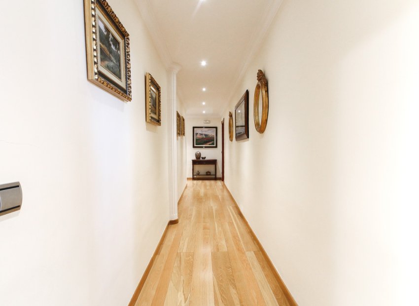 Reventa - Apartamento / piso - Alicante - - Centro  -