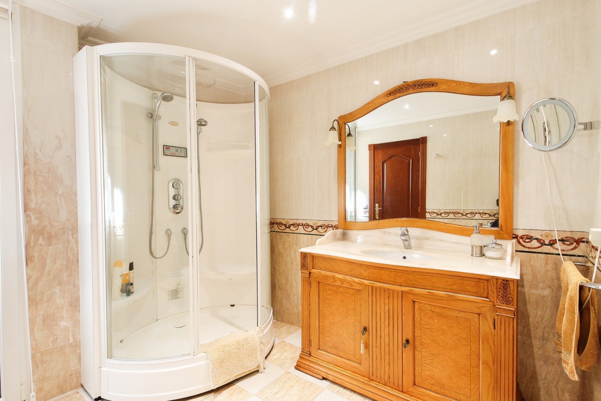 Reventa - Apartamento / piso - Alicante - - Centro  -