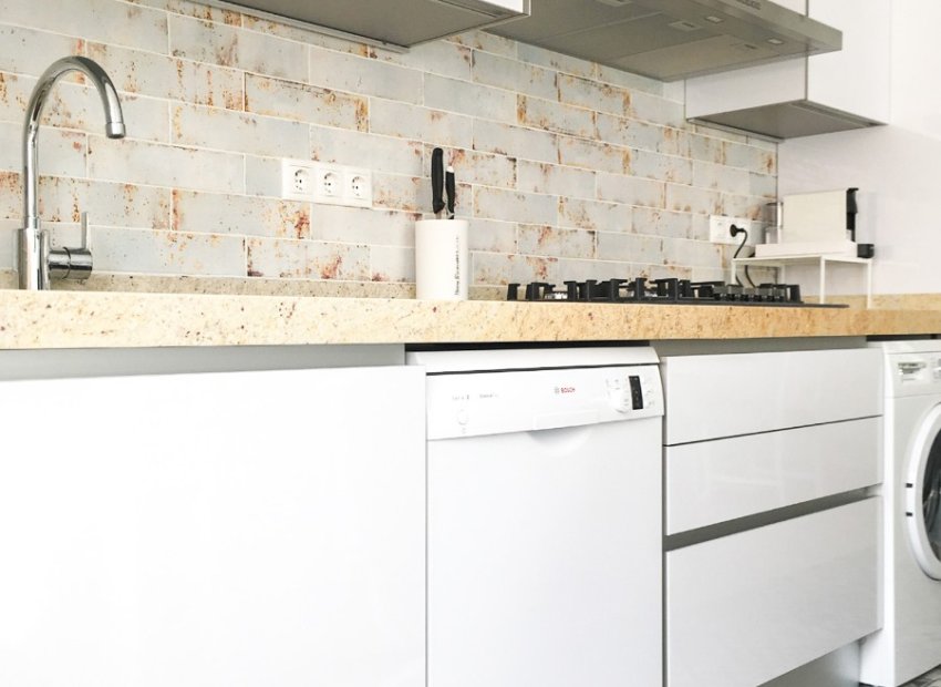 Reventa - Apartamento / piso - Alicante - Mercado