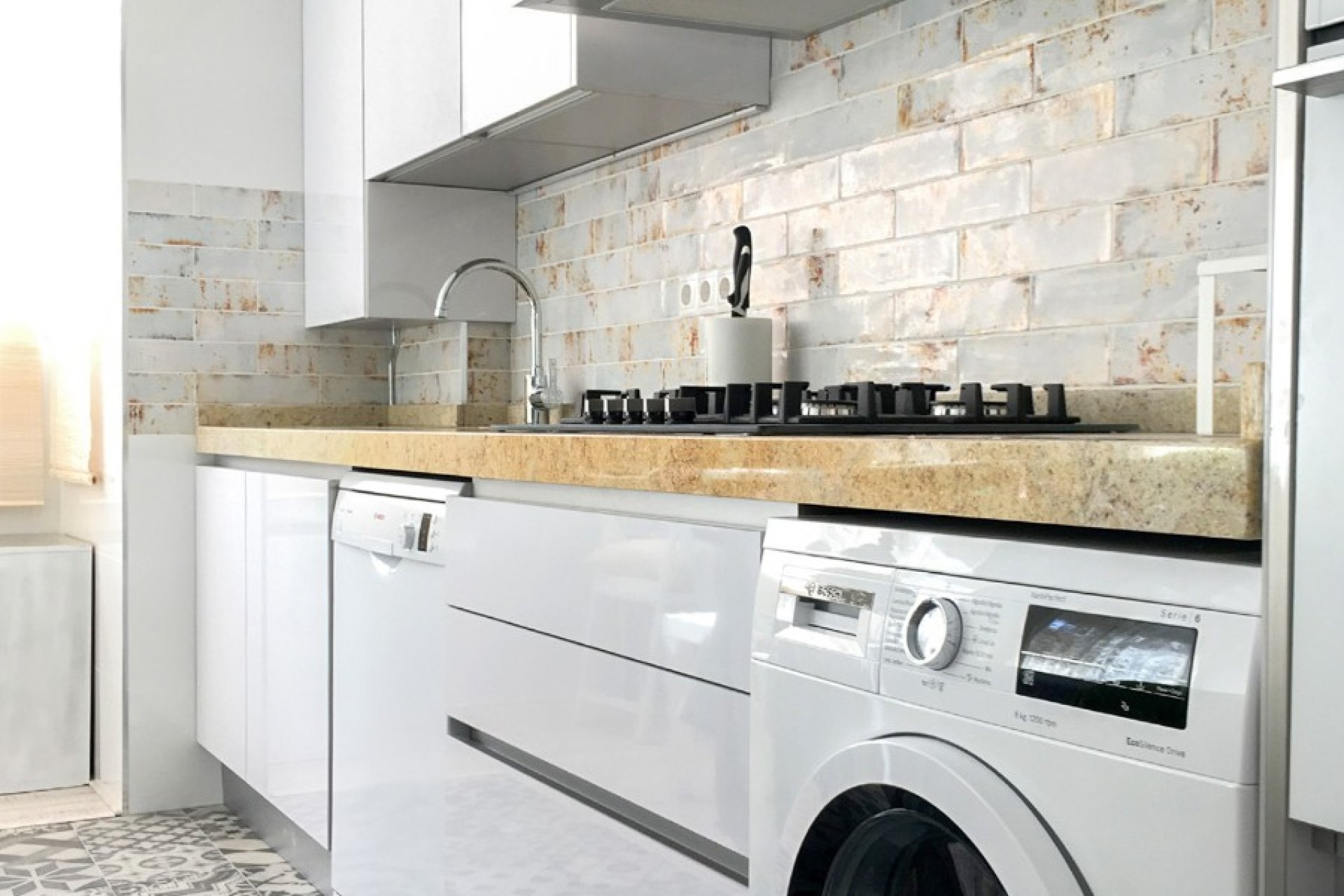 Reventa - Apartamento / piso - Alicante - Mercado