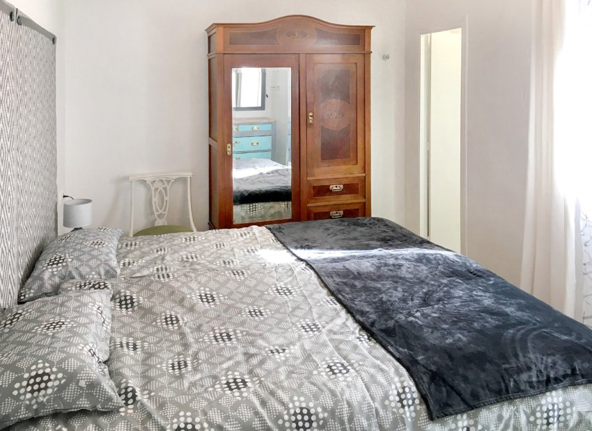 Reventa - Apartamento / piso - Alicante - Mercado