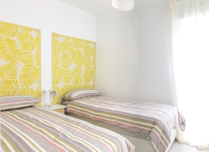 Reventa - Apartamento / piso - Alicante - Mercado