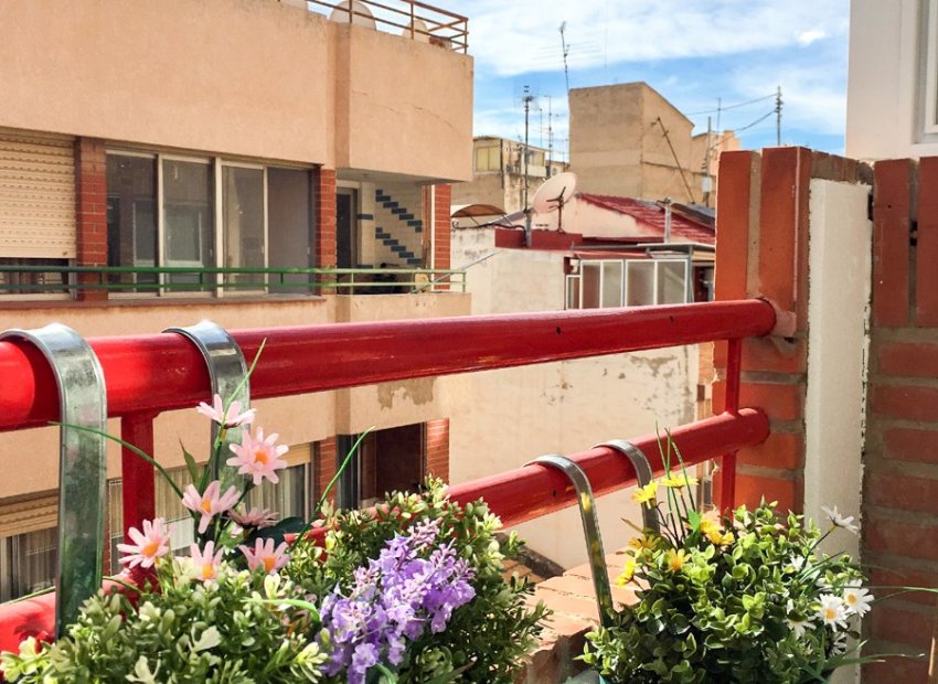 Reventa - Apartamento / piso - Alicante - Mercado