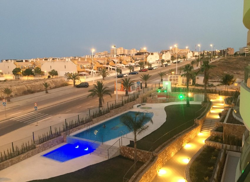 Reventa - Apartamento / piso - Arenales del Sol - Arenales