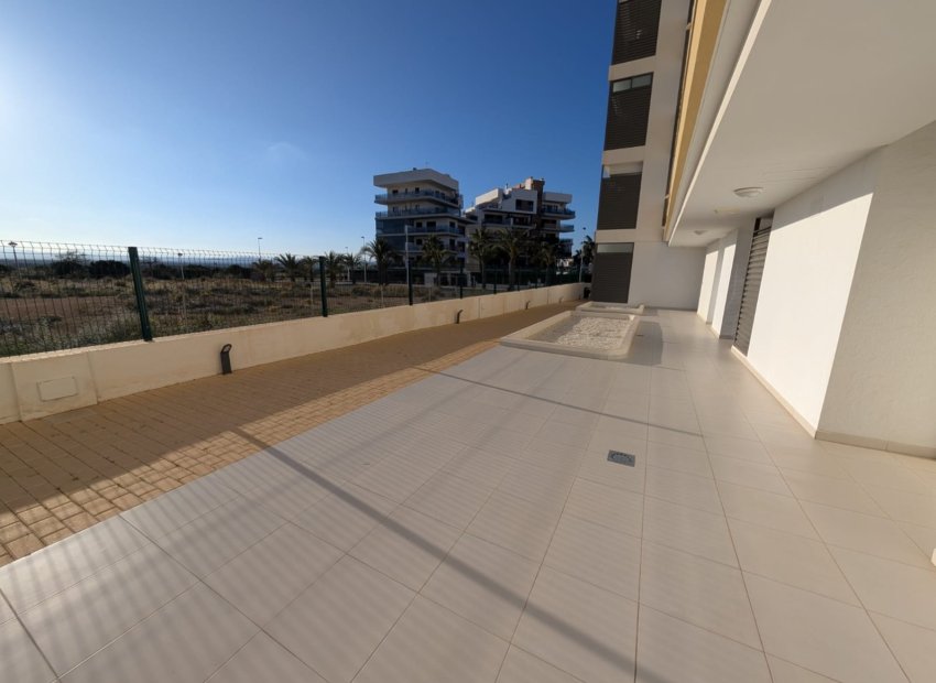 Reventa - Apartamento / piso - Arenales del Sol - Arenales