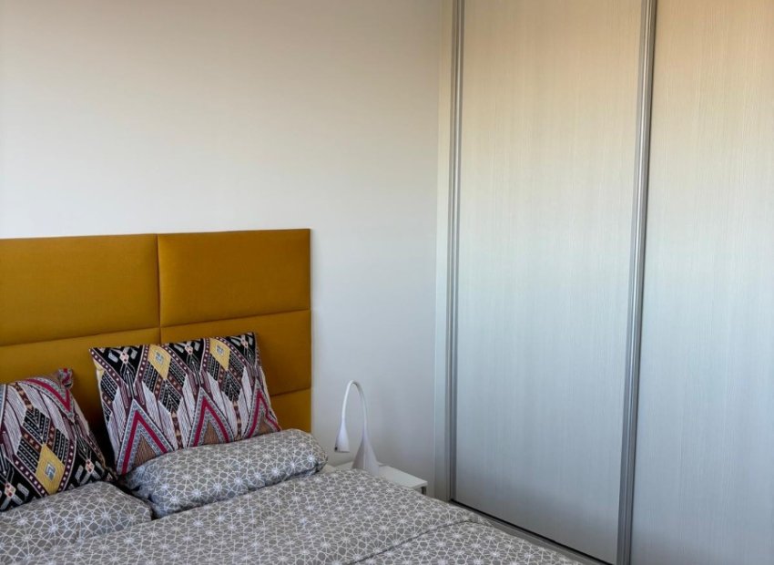 Reventa - Apartamento / piso - Arenales del Sol - Arenales