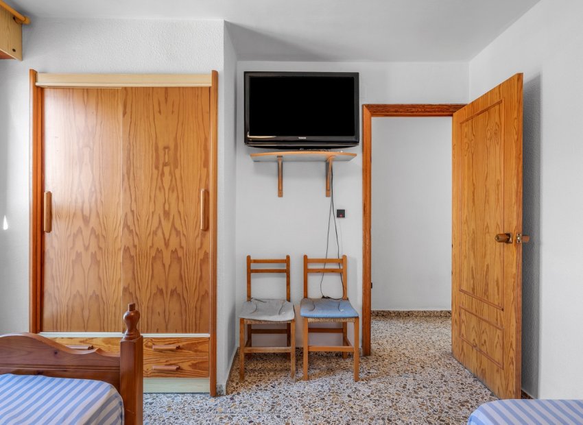 Reventa - Apartamento / piso - Arenales del Sol - Segunda linea playa