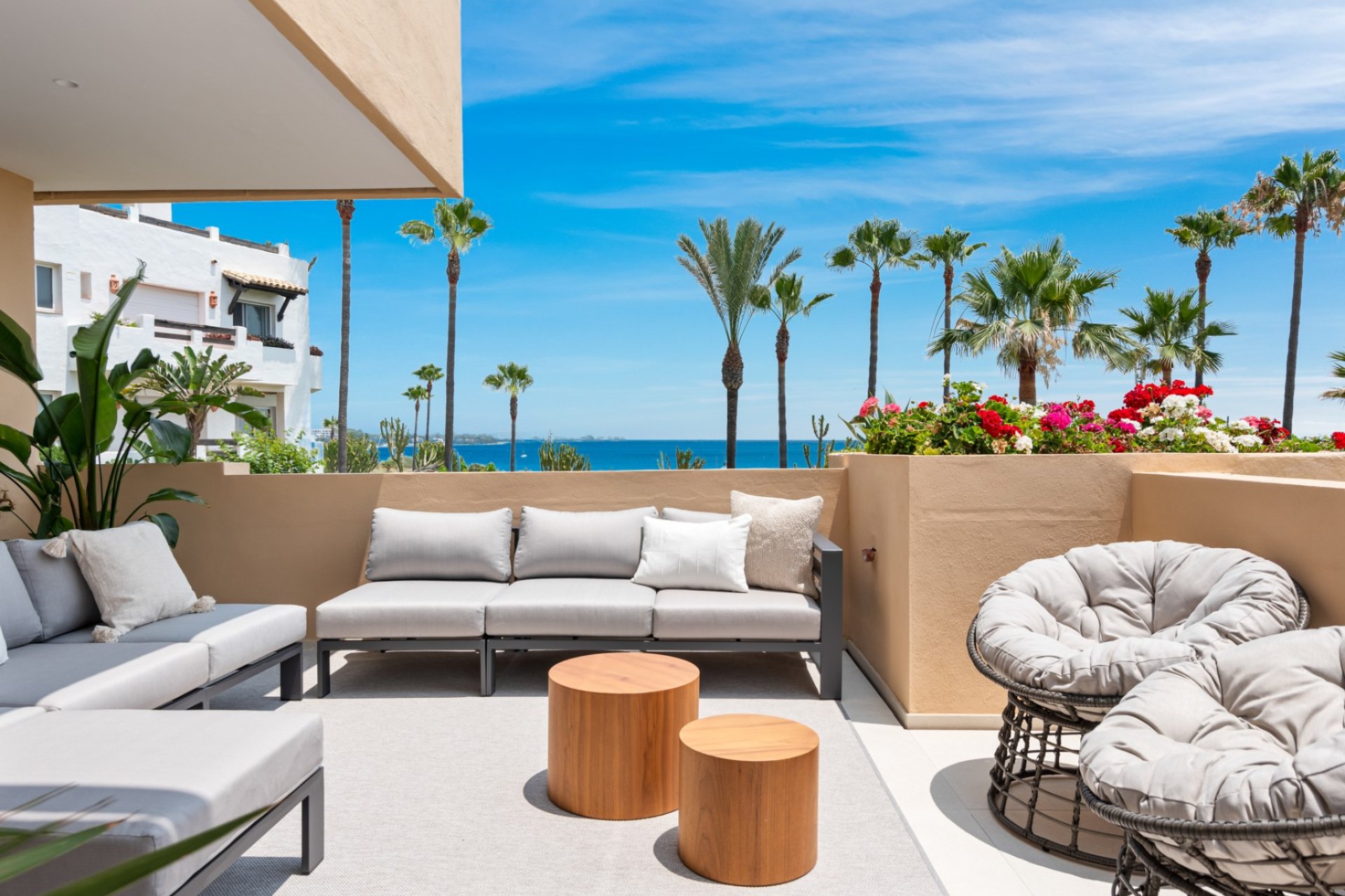 Reventa - Apartamento / piso - Estepoa - New Golden Mile