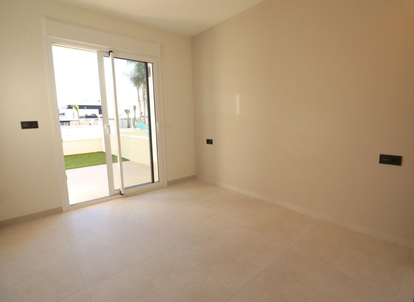 Reventa - Apartamento / piso - Guardamar del Segura - El Raso