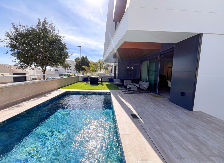 Reventa - Apartamento / piso - Guardamar del Segura - Urbanizaciones