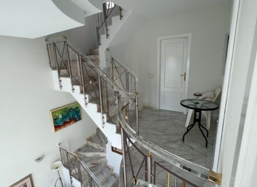 Reventa - Apartamento / piso - Guardamar del Segura - Valencia