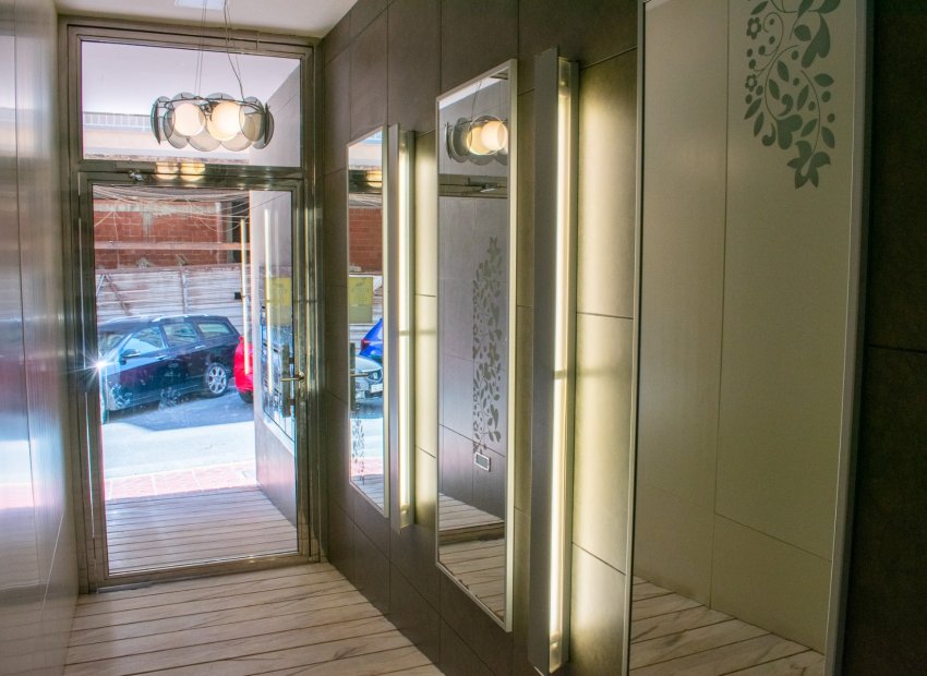 Reventa - Apartamento / piso - Guardamar del Segura