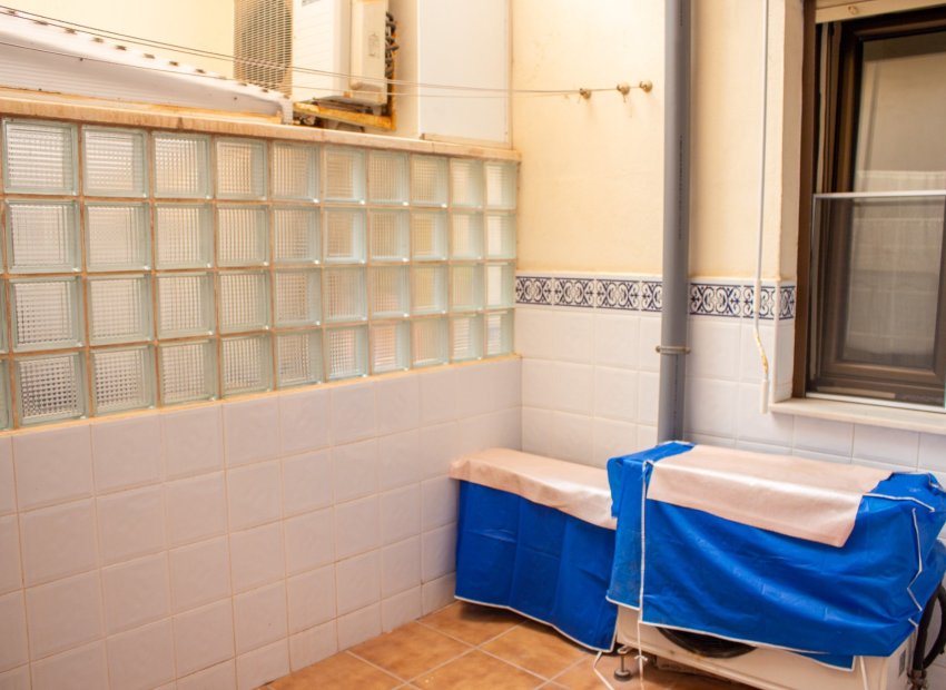 Reventa - Apartamento / piso - Guardamar del Segura