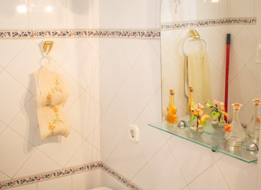 Reventa - Apartamento / piso - Guardamar del Segura