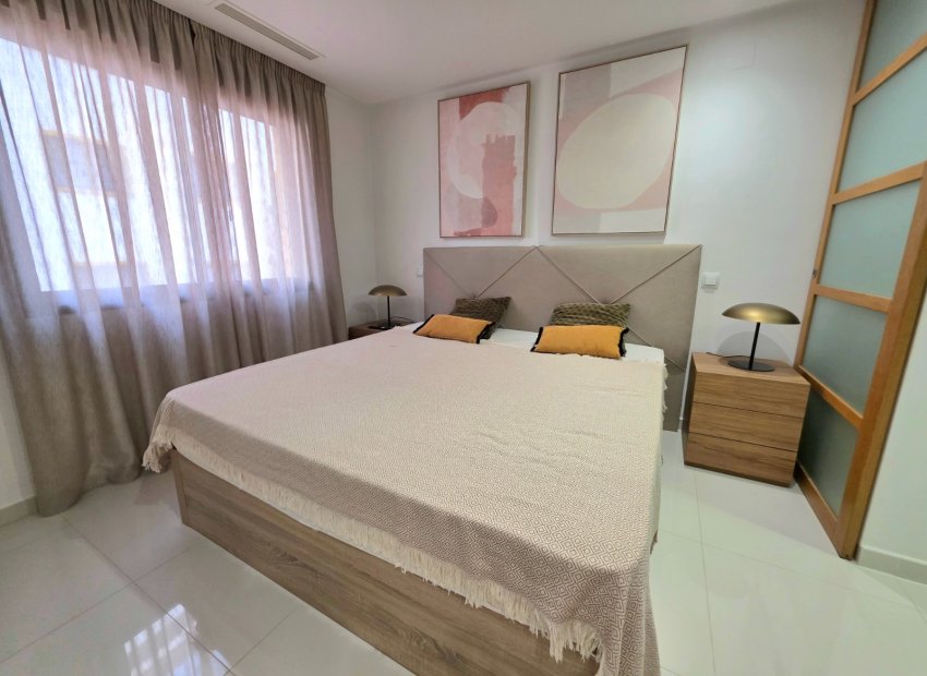 Reventa - Apartamento / piso - Guardamar del Segura