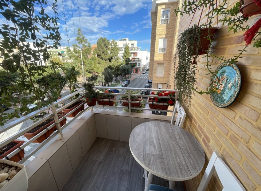 Reventa - Apartamento / piso - Guardamar del Segura