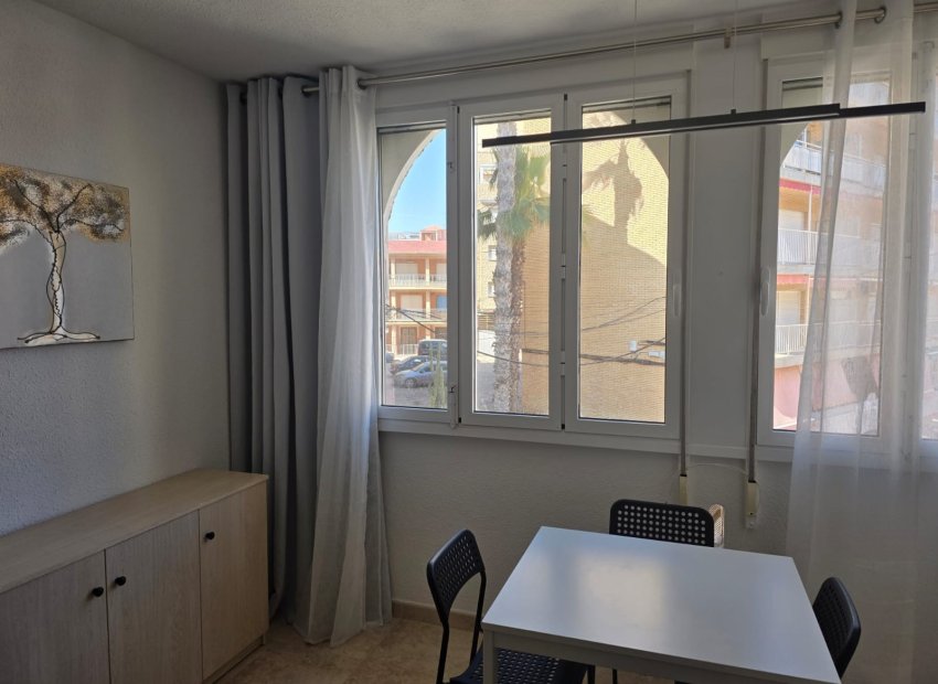 Reventa - Apartamento / piso - La Mata - Playa