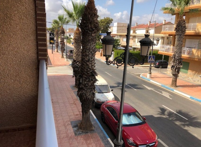 Reventa - Apartamento / piso - Los Alcázares