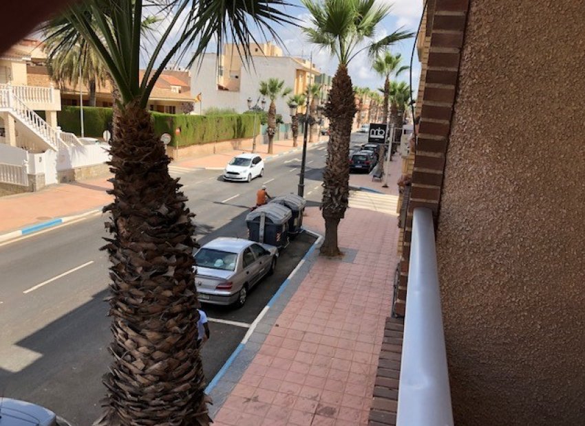 Reventa - Apartamento / piso - Los Alcázares