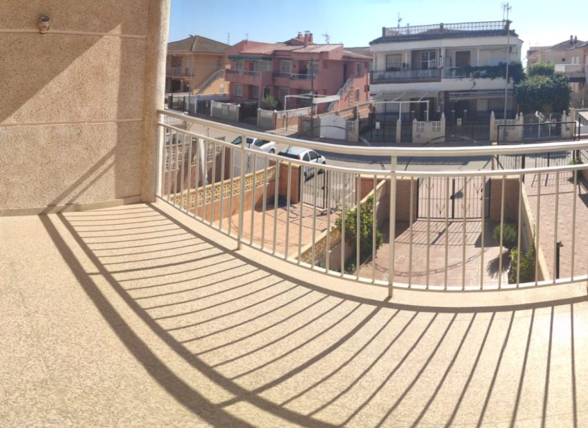 Reventa - Apartamento / piso - Los Alcázares