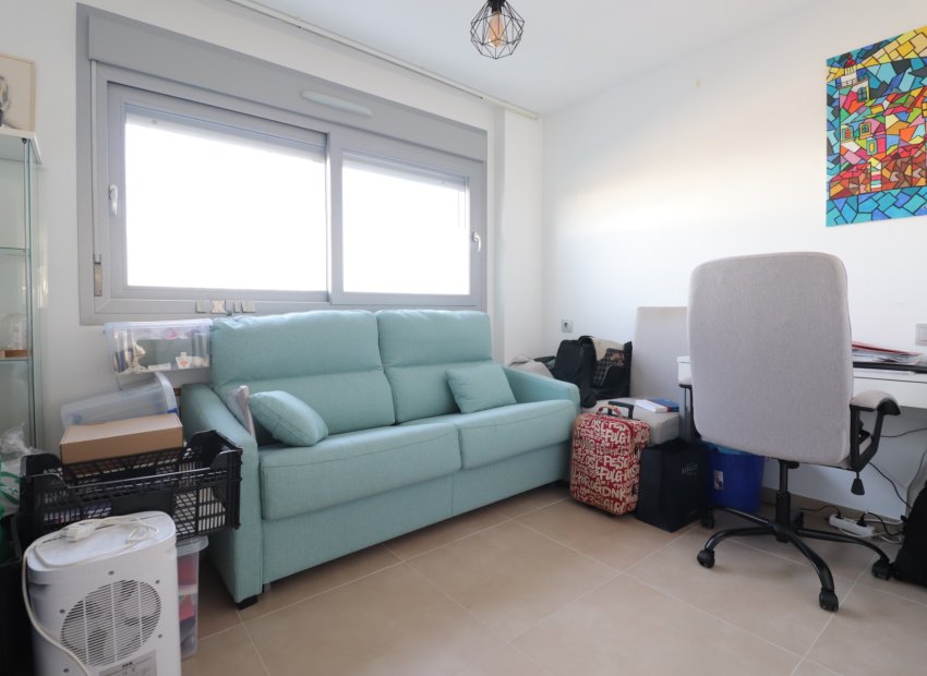 Reventa - Apartamento / piso - Los Montesinos - Entre Naranjos