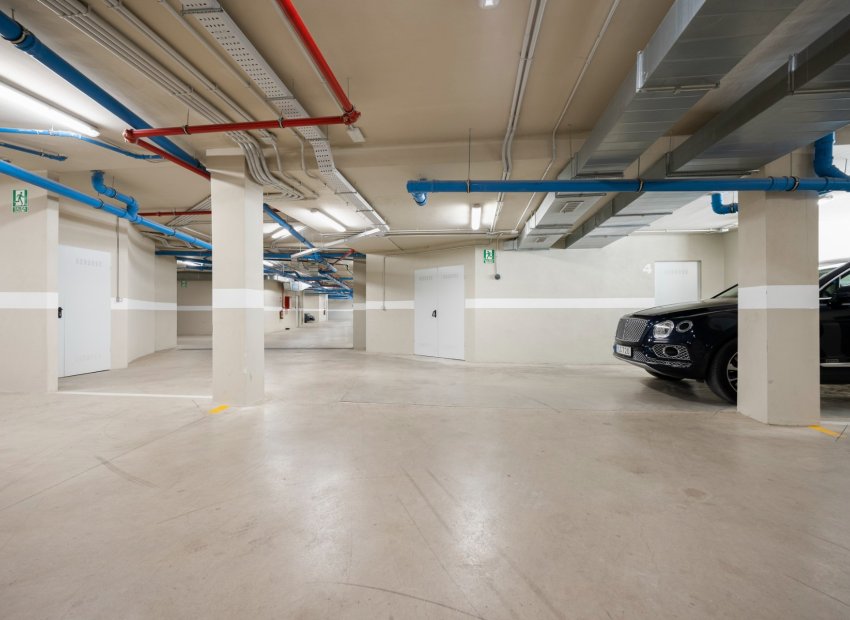 Reventa - Apartamento / piso - Marbella - Nueva Andalucía