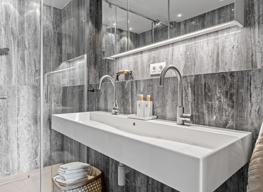 Reventa - Apartamento / piso - Marbella - Nueva Andalucía