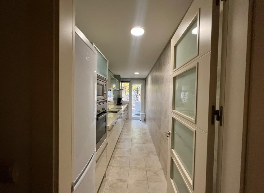 Reventa - Apartamento / piso - Marbella - Nueva Andalucía