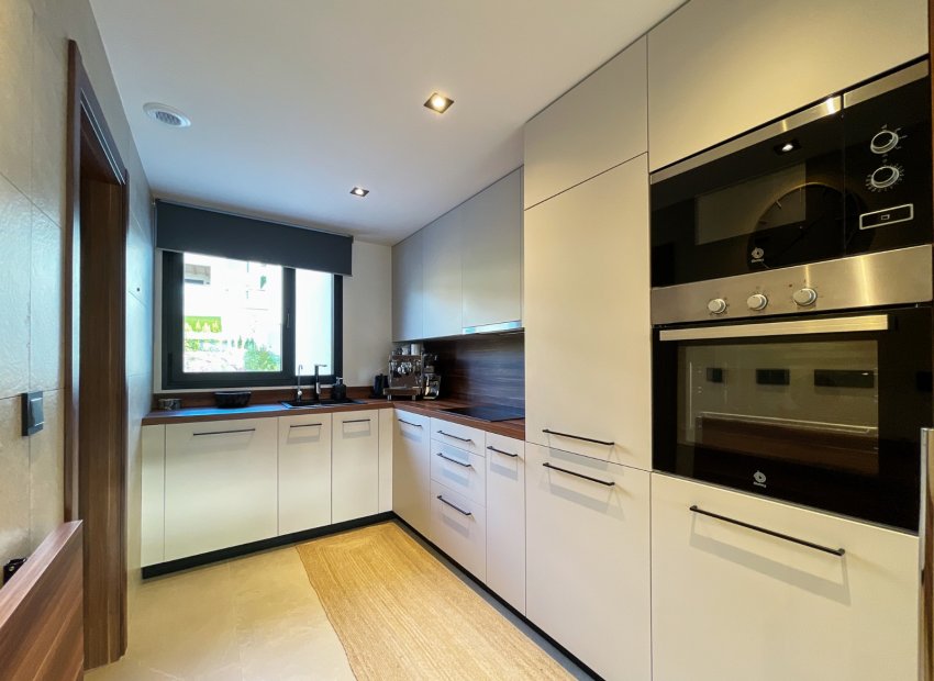 Reventa - Apartamento / piso - Marbella - Nueva Andalucía