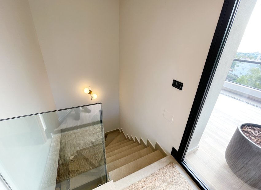 Reventa - Apartamento / piso - Marbella - Nueva Andalucía