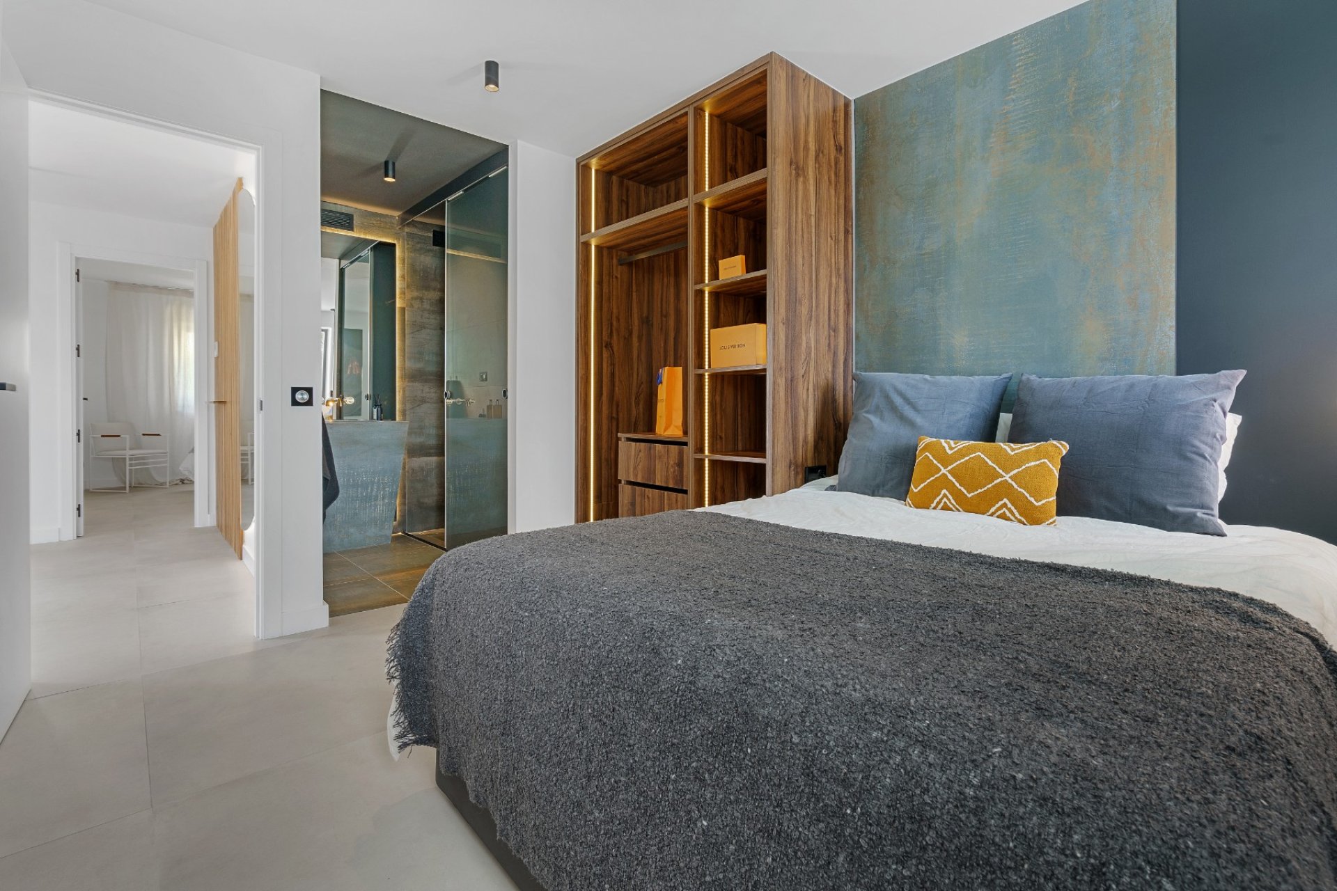 Reventa - Apartamento / piso - Marbella - Nueva Andalucía