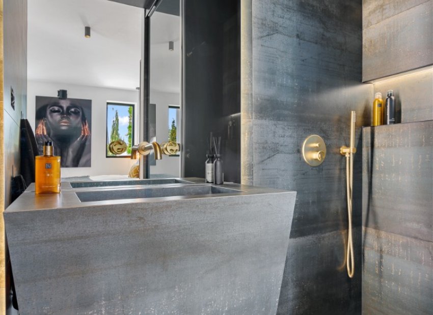 Reventa - Apartamento / piso - Marbella - Nueva Andalucía