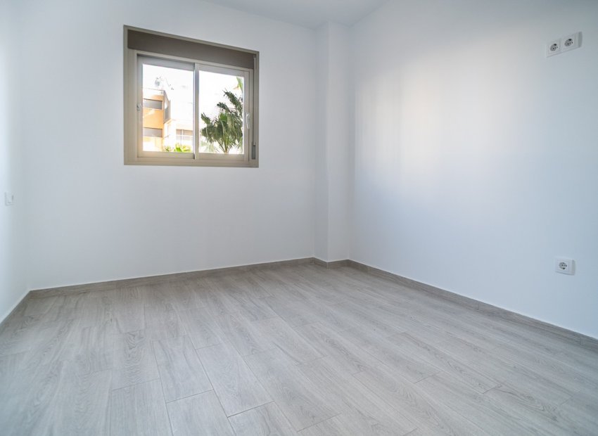 Reventa - Apartamento / piso - Orihuela Costa - Los Dolses