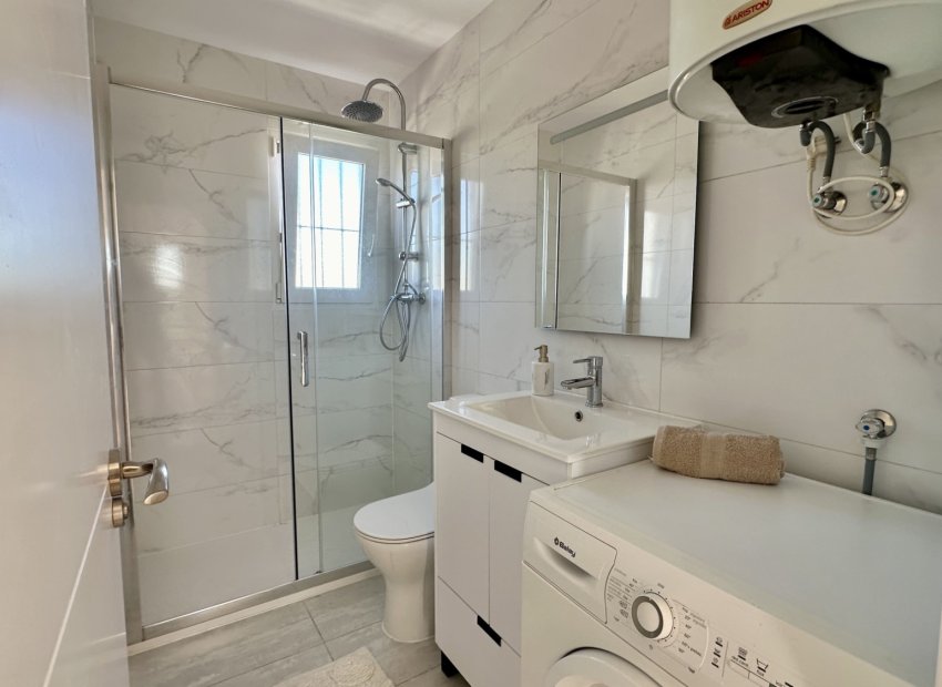 Reventa - Apartamento / piso - Orihuela Costa - Punta Prima