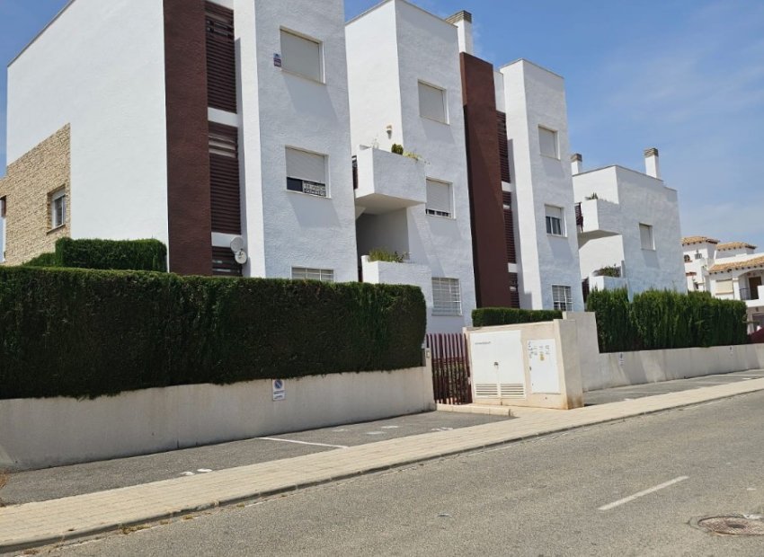 Reventa - Apartamento / piso - Orihuela Costa - Punta Prima
