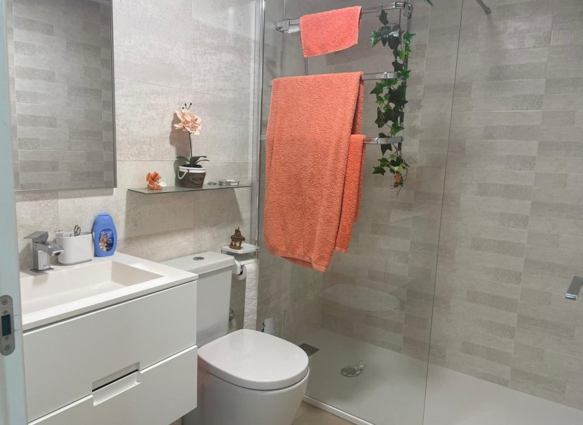 Reventa - Apartamento / piso - Orihuela - Vistabella
