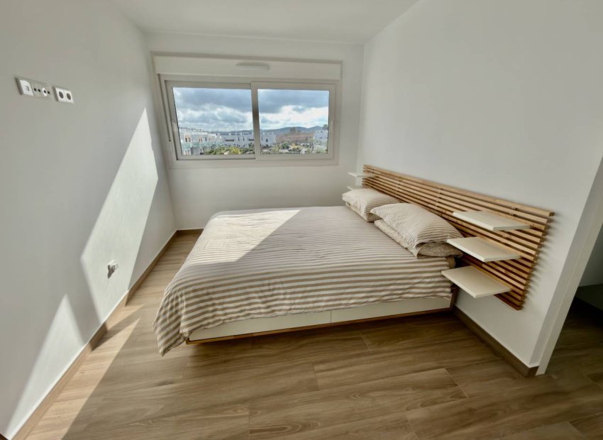 Reventa - Apartamento / piso - Orihuela - Vistabella