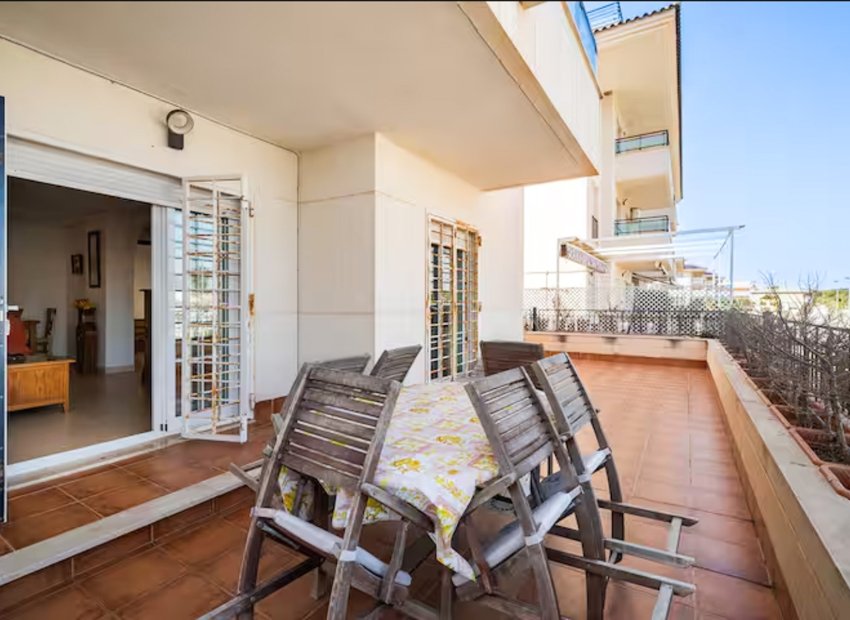 Reventa - Apartamento / piso - Pilar de la Horadada - Mil Palmeras