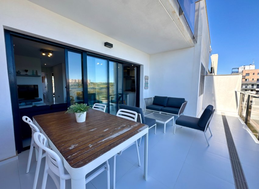 Reventa - Apartamento / piso - Pilar de la Horadada - Mil Palmeras