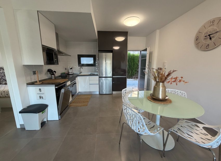 Reventa - Apartamento / piso - Pilar de La Horadada - Pilar de La Horadada - Town