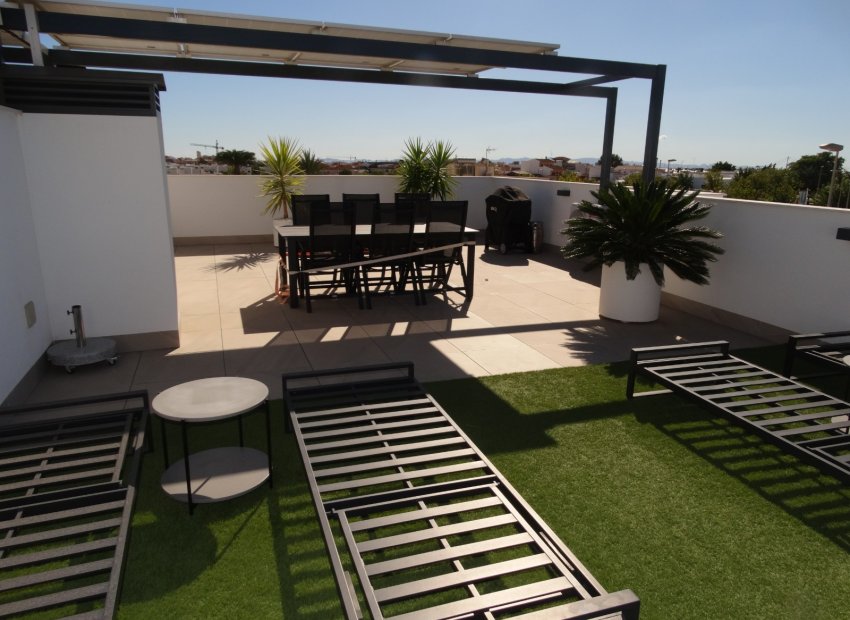 Reventa - Apartamento / piso - Pilar de la Horadada