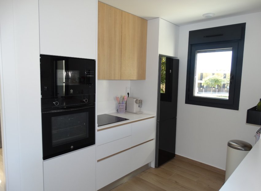 Reventa - Apartamento / piso - Pilar de la Horadada